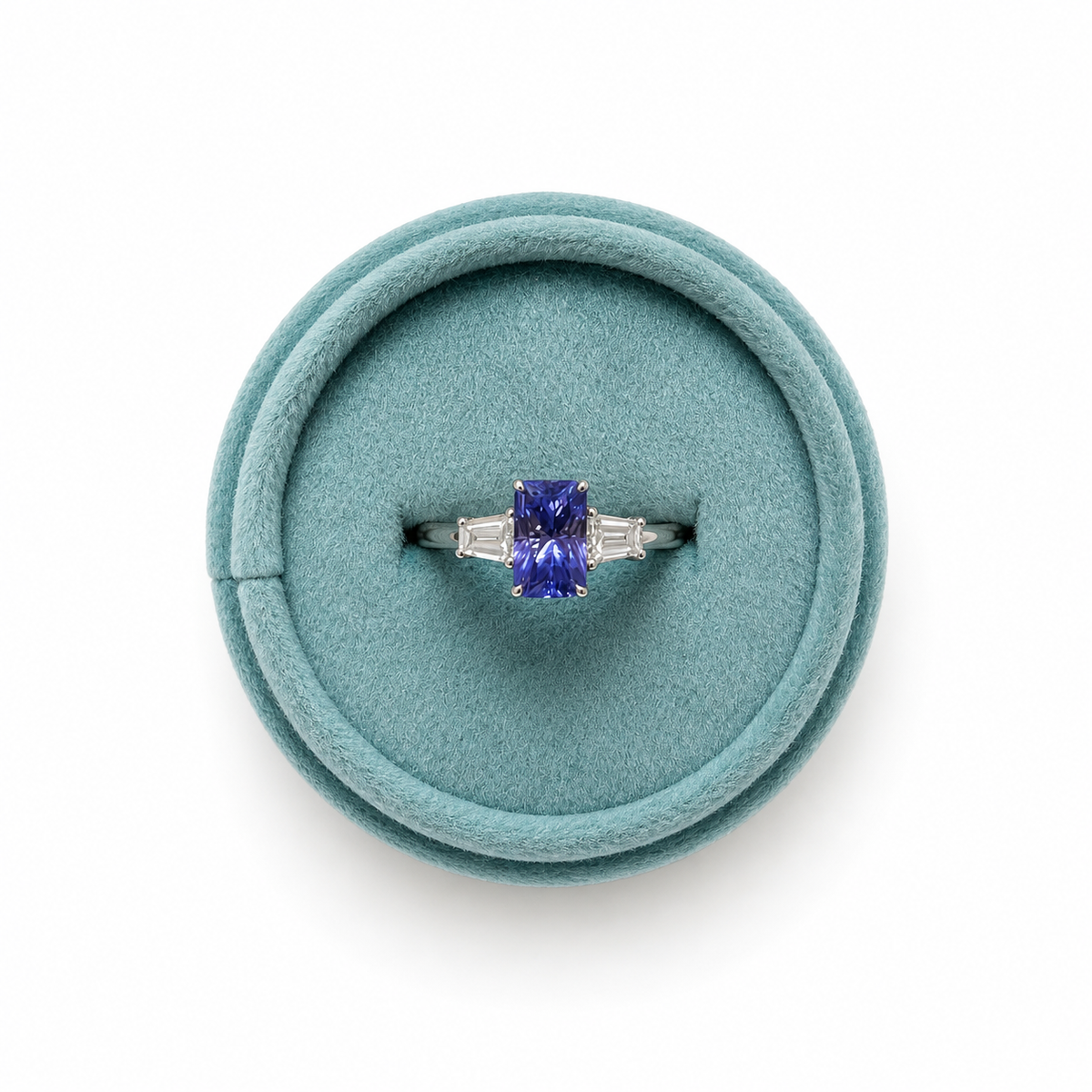 Tanzanite and Diamond Ring